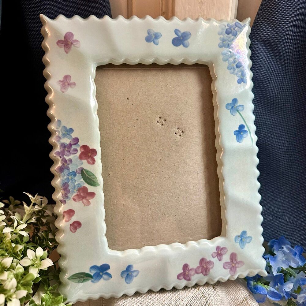 Vintage Floral Picture/ Photo Frame